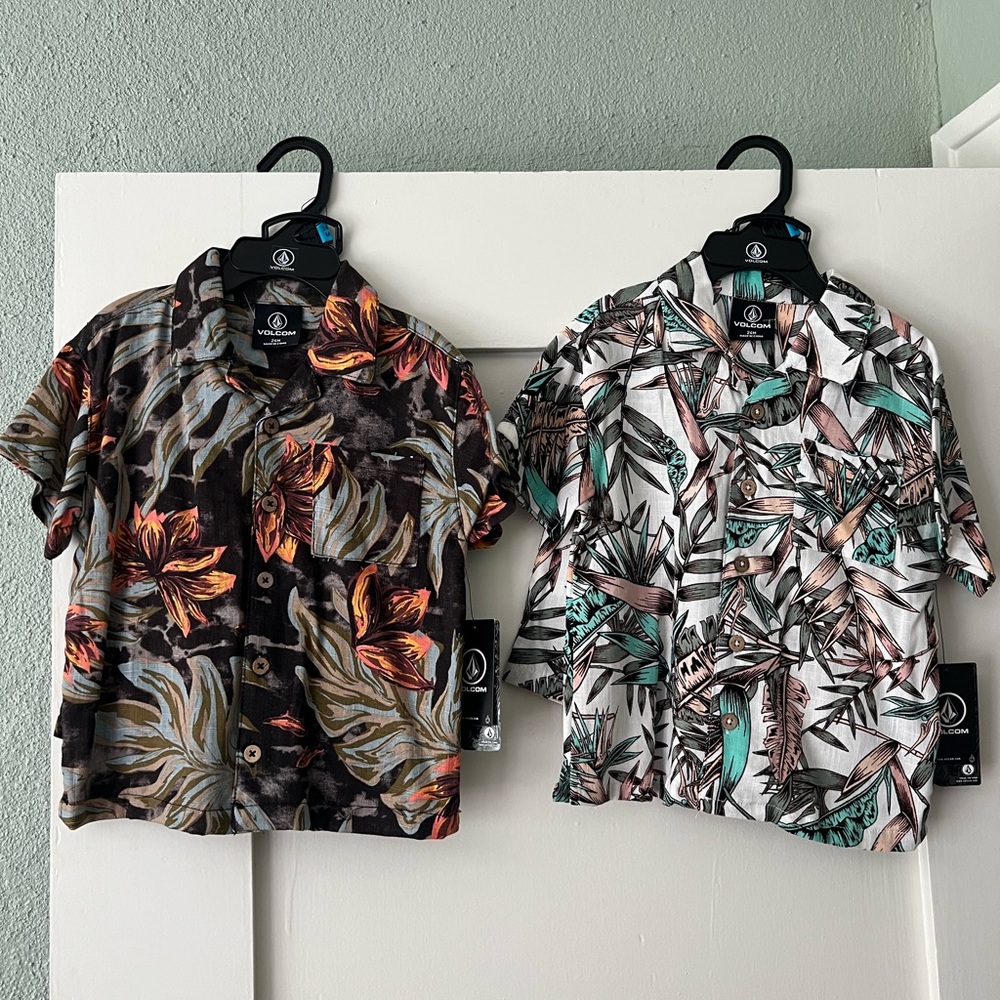 Volcom Toddler Boys Short-Sleeve Hawaiian shirt and shorts set size 2T NWT